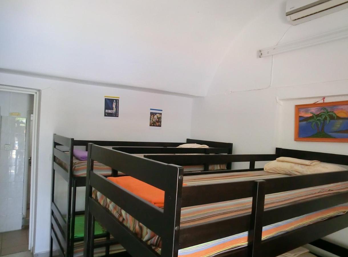 Santorini Camping & Hostel Fira  Eksteriør bilde