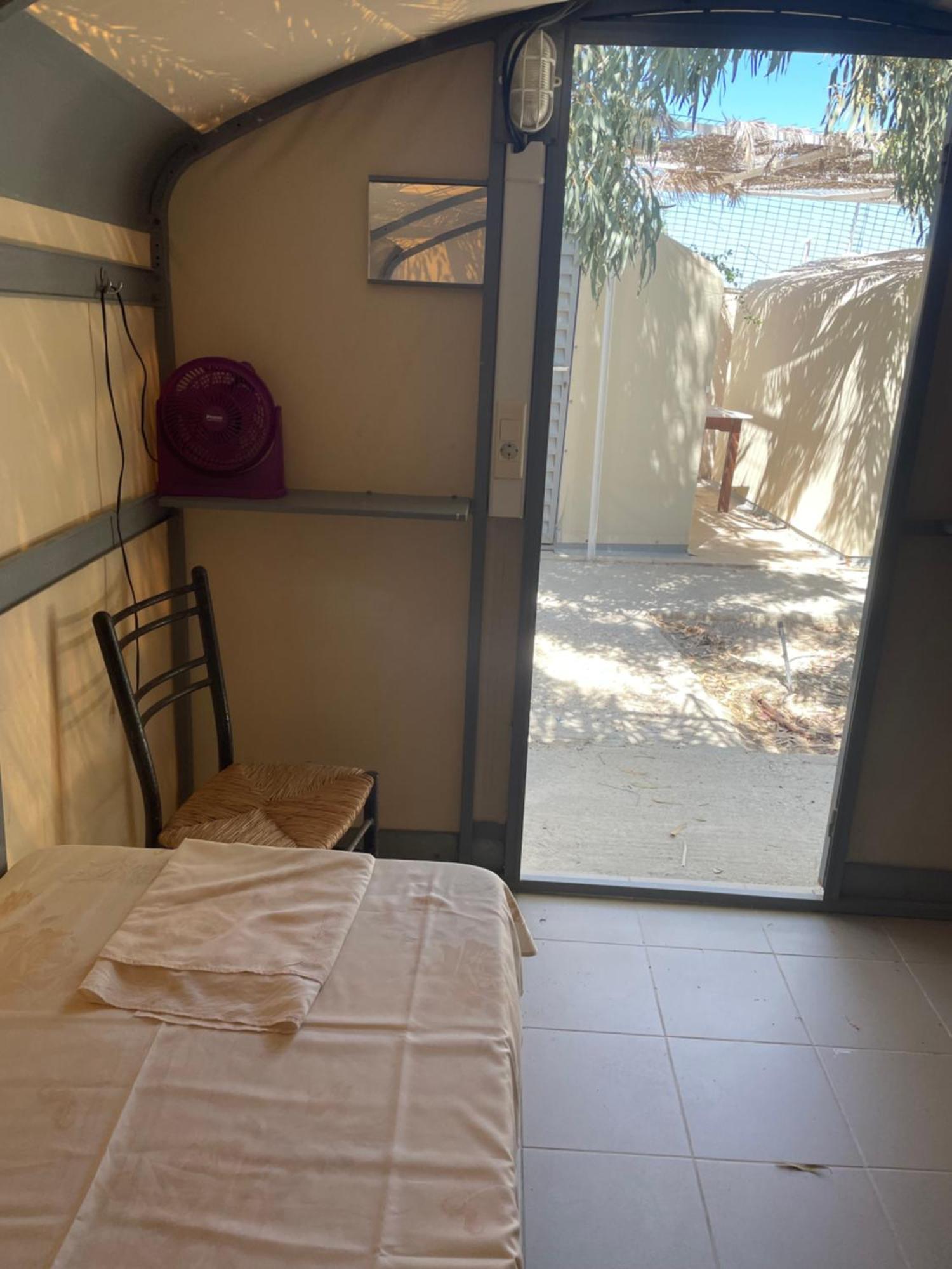 Santorini Camping & Hostel Fira  Eksteriør bilde