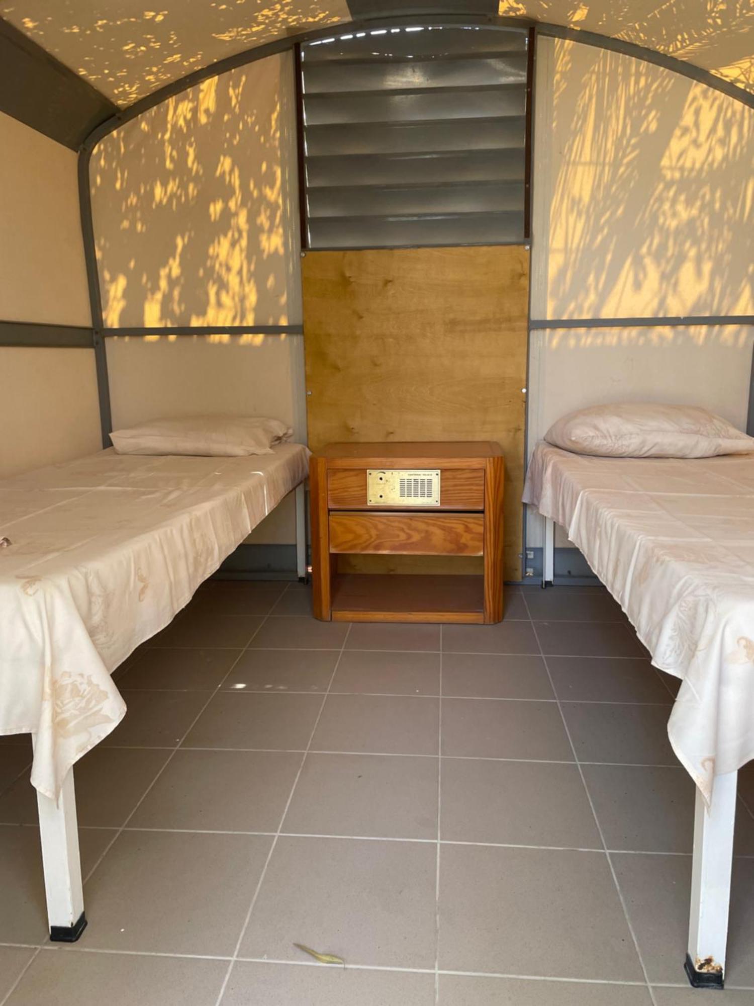 Santorini Camping & Hostel Fira  Eksteriør bilde